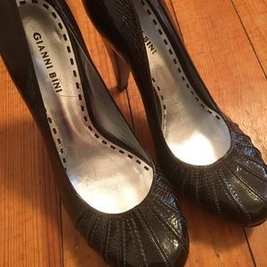 Gianni Bini Chocolate Brown Heels